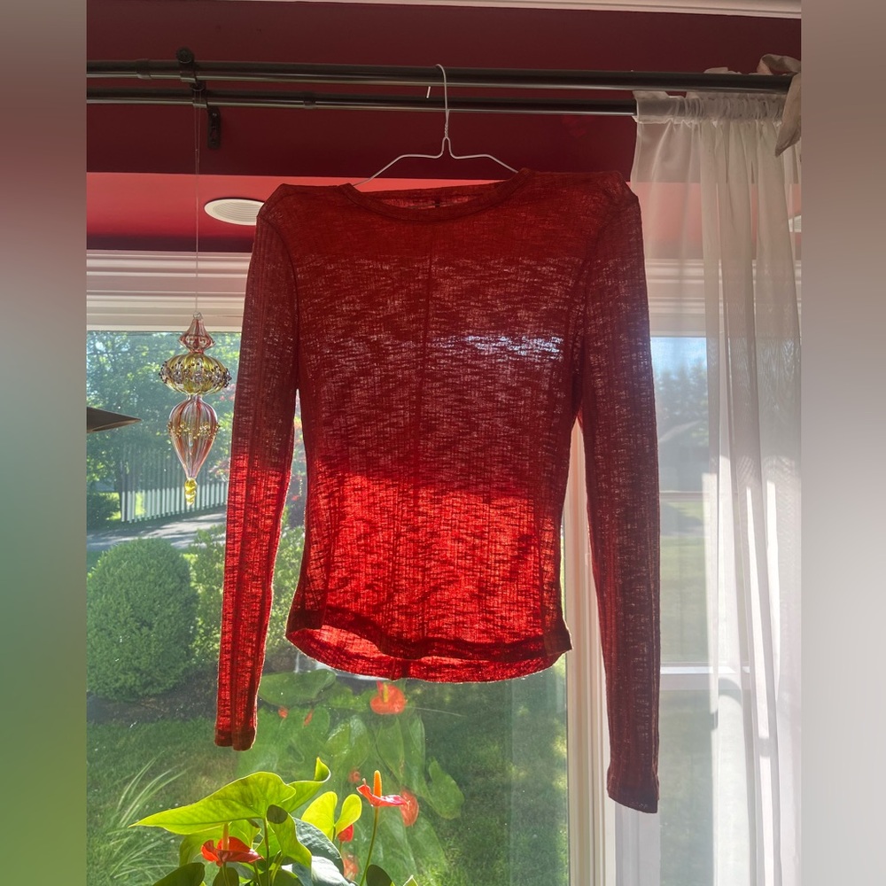 Free People burnt orange layering long sleeve!! Size medium